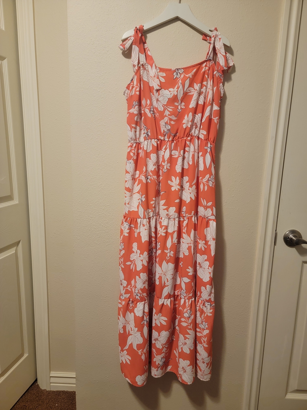 Coral Floral Tie-Shoulder Tiered Maxi Dress Size LARGE